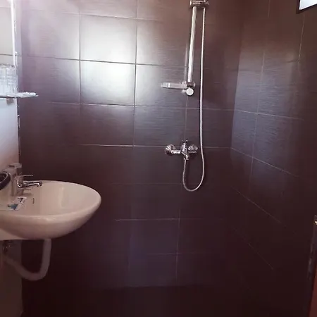 Riskyoff Otel